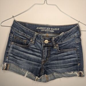 American Eagle Jean super stretch Shorts size 2